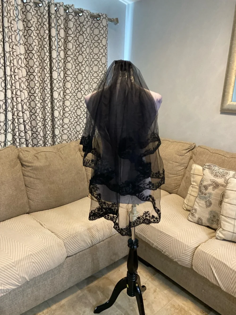 Amazon elegant black